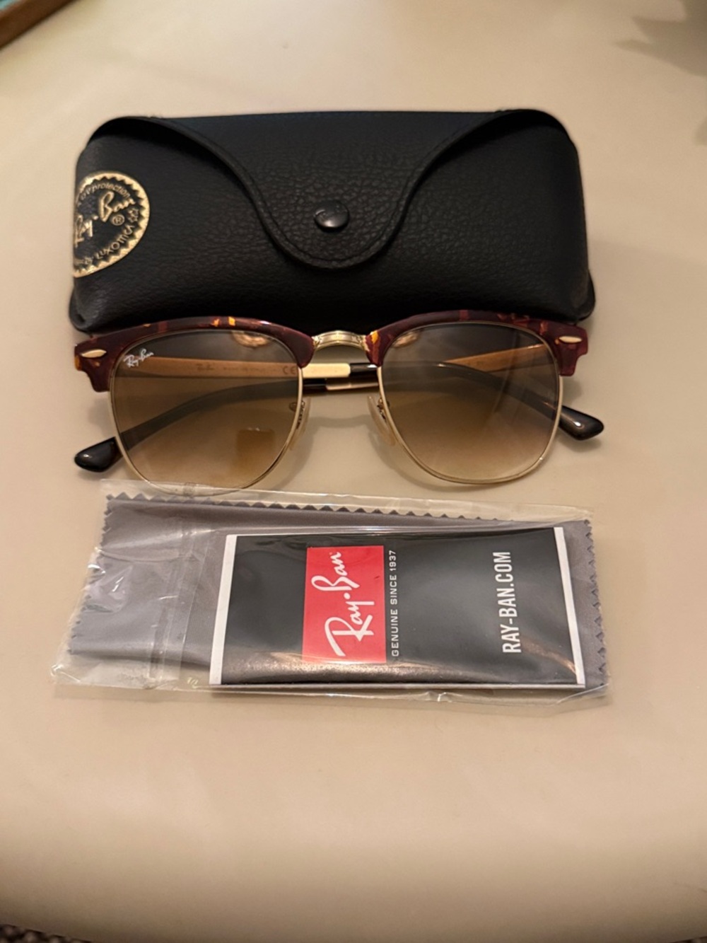 Ray-Ban Clubmaster Sunglasses - Tortoiseshell/Gold with Gradient Brown Lenses